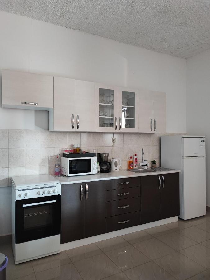 Priska Apartment Kaštela Exterior foto
